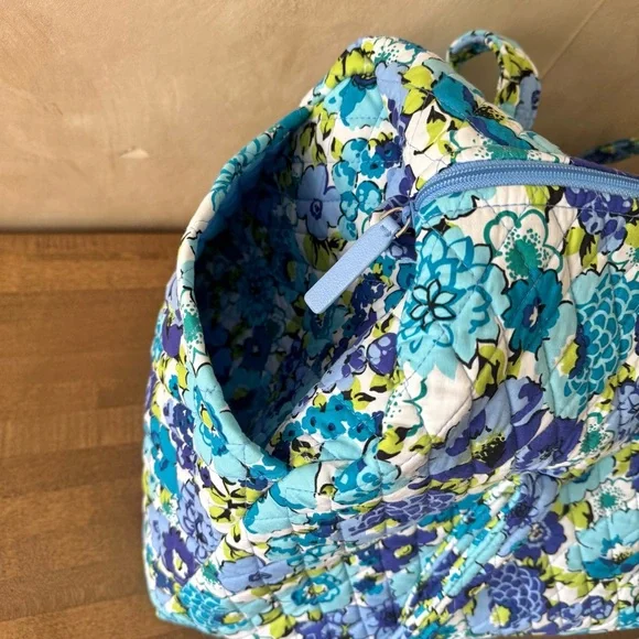 Vera Bradley Large Duffel Bag in Blueberry Blooms - Picture 7 of 7